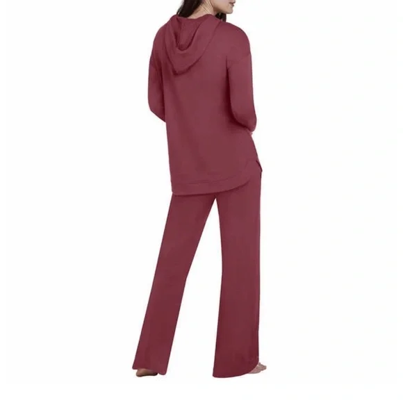 Max & Mia Burgundy Lounge Set - Picture 3 of 9